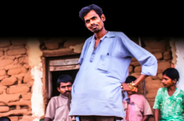 Hombre se hace un chequeo de rutina - El doctor mira la radiografía y susurra: "Lo siento"